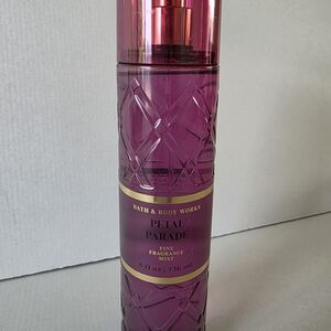 Bath & Body Works - PETAL PARADE -  Fine Fragrance Mist
